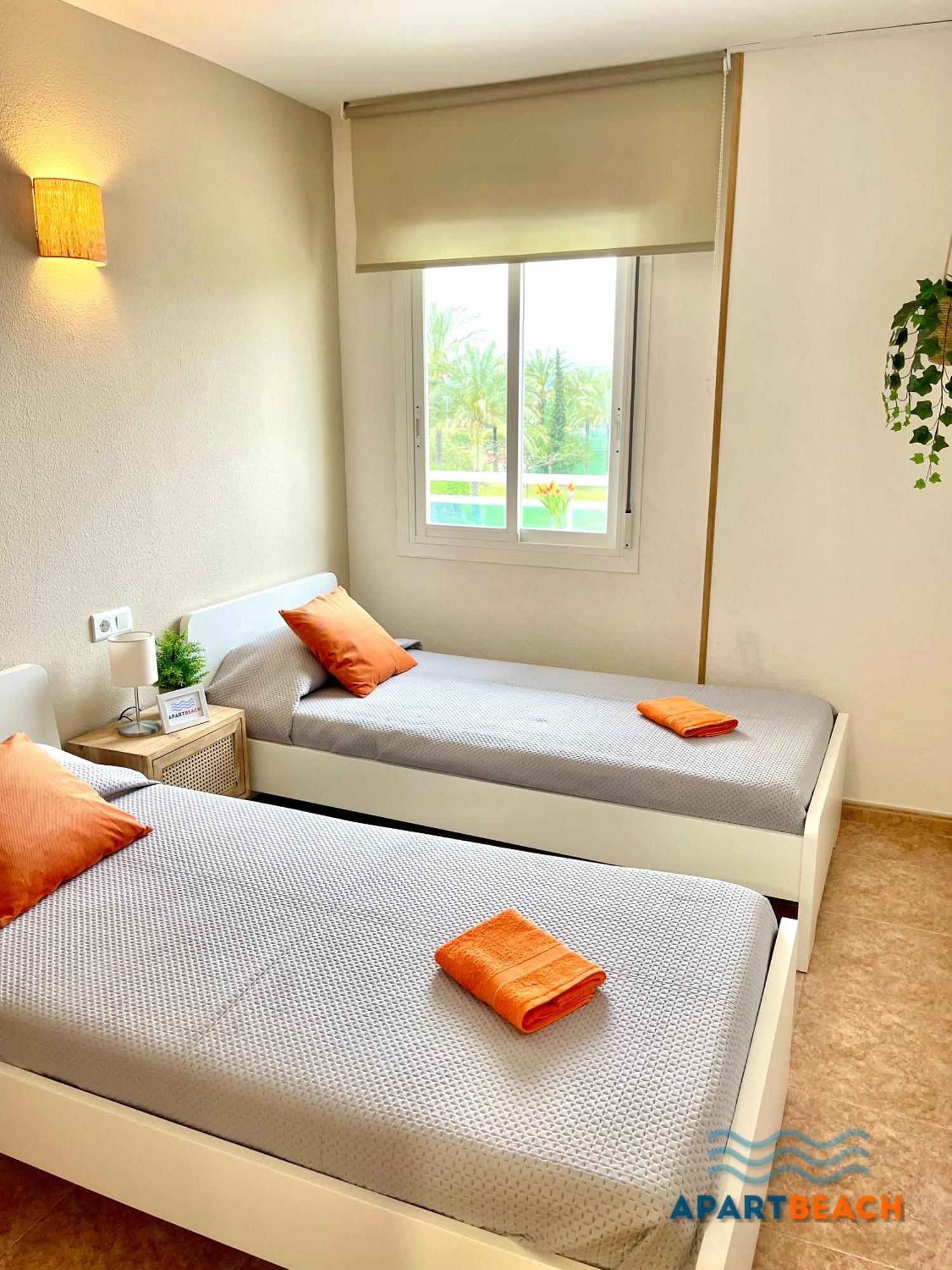Apartbeach Los Juncos 2 Residencial Y Junto Playa La Pineda Exterior photo