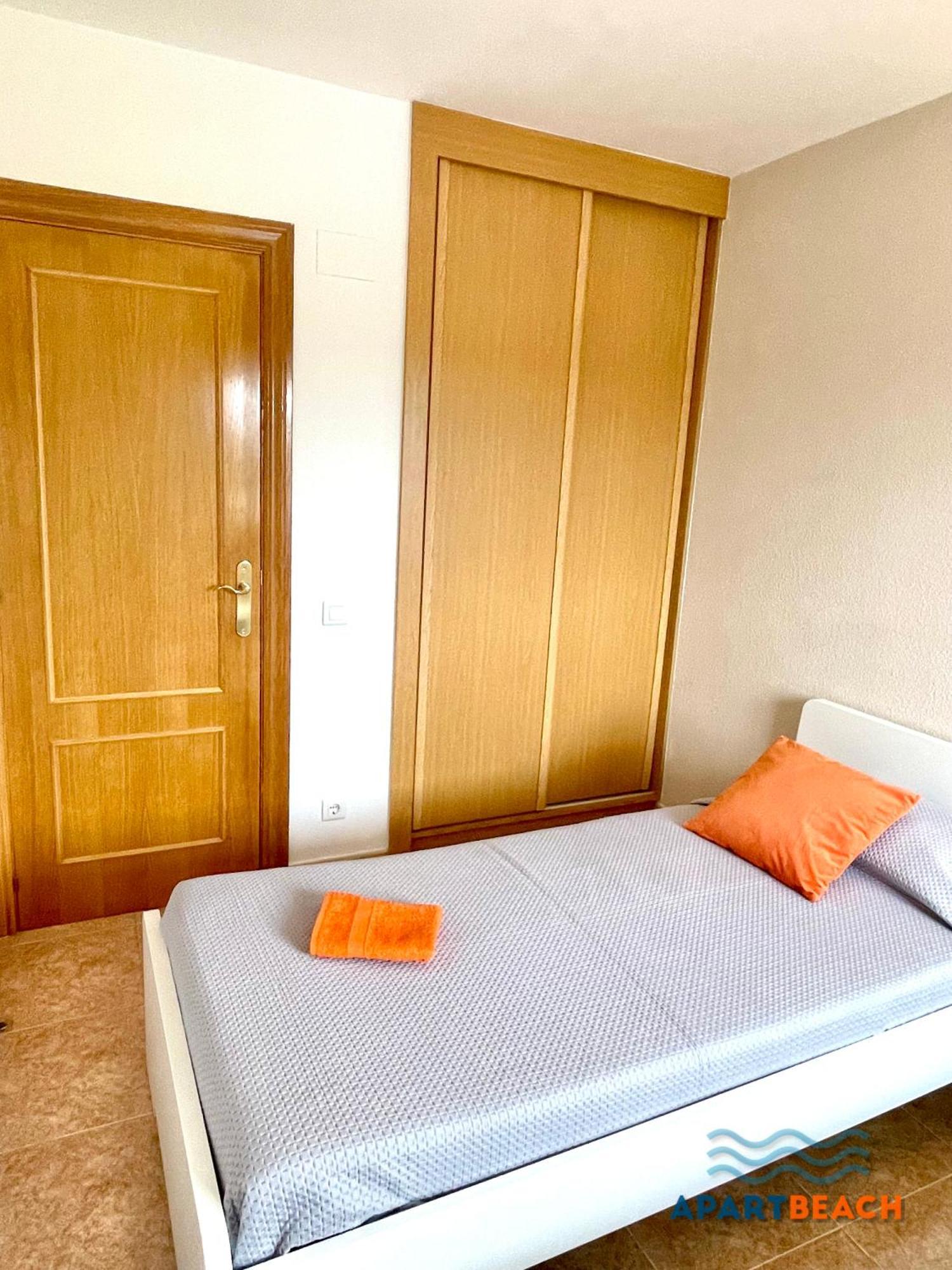 Apartbeach Los Juncos 2 Residencial Y Junto Playa La Pineda Exterior photo